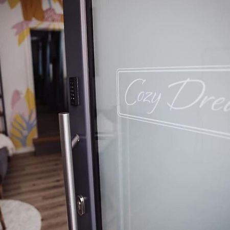 Cozy Dreams: Deluxe 2-Zimmer-Apartment -Kueche 뉘른베르크 외부 사진