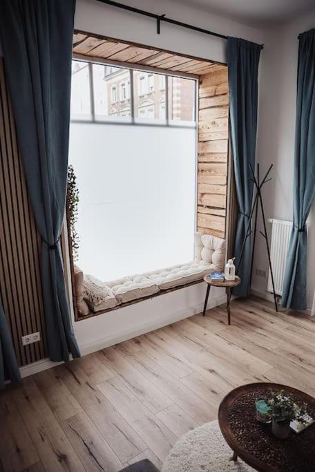 Cozy Dreams: Deluxe 2-Zimmer-Apartment -Kueche 뉘른베르크 외부 사진