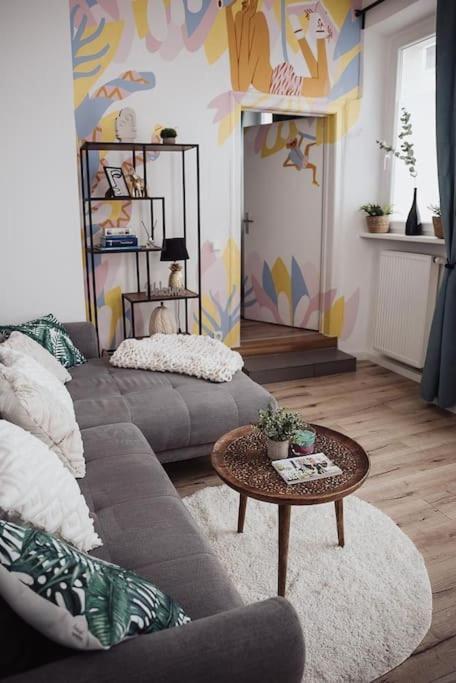 Cozy Dreams: Deluxe 2-Zimmer-Apartment -Kueche 뉘른베르크 외부 사진